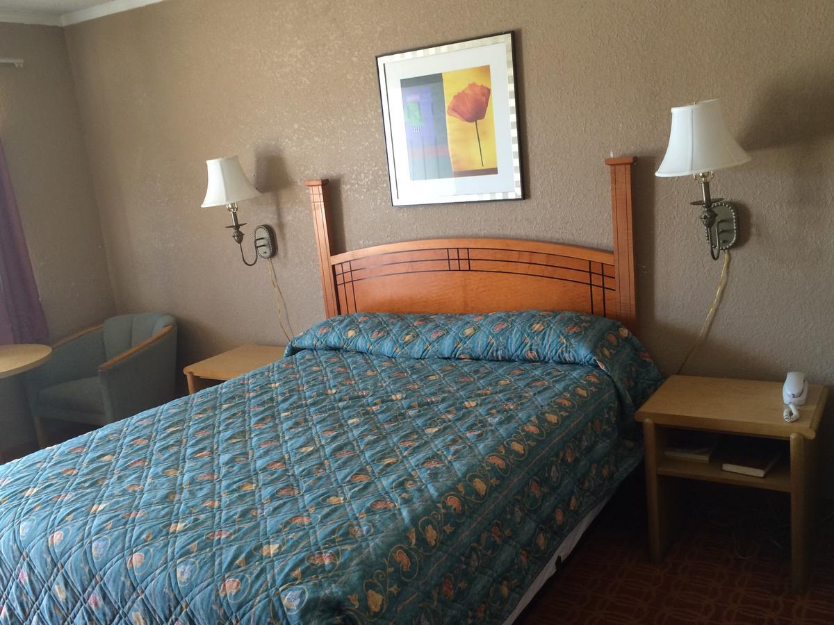 Lake Shore Motel Mannford Extérieur photo